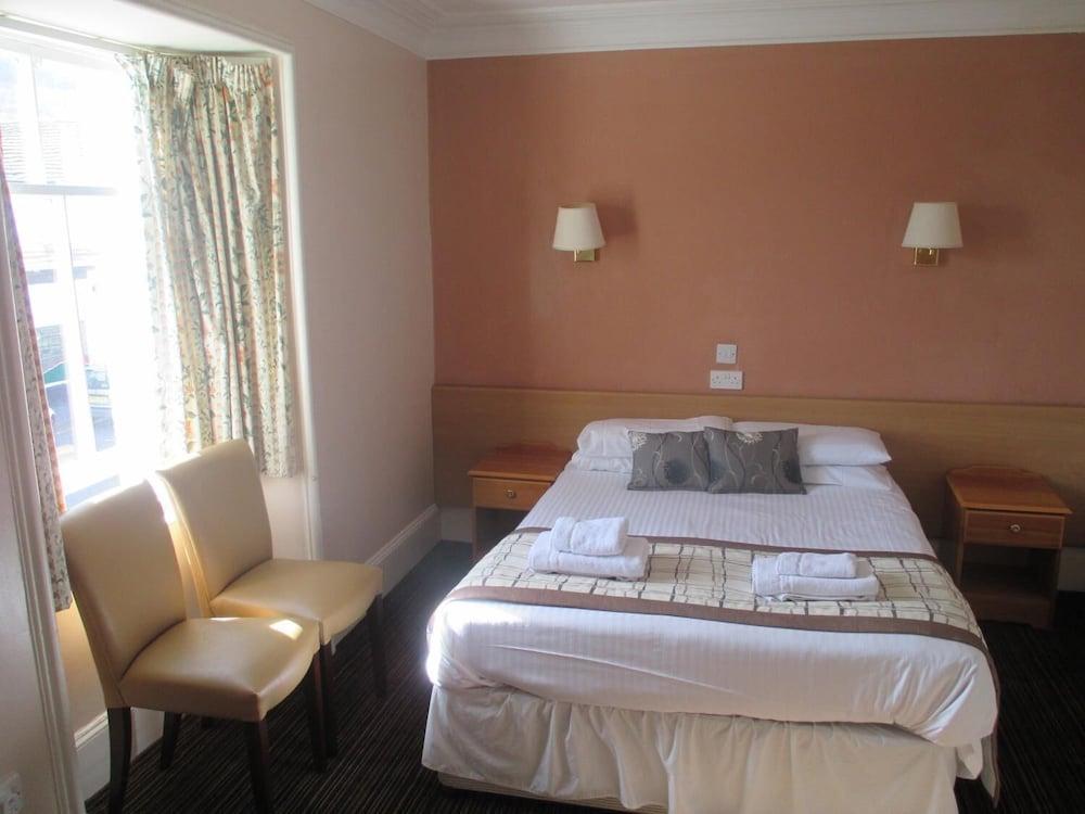 hotel-caledonian-ullapool-united-kingdom-season-deals-from-95